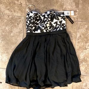NWT strapless formal